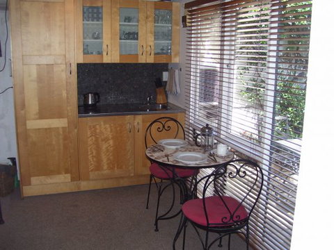 Garden Studio Unit - Tourism Brisbane 1