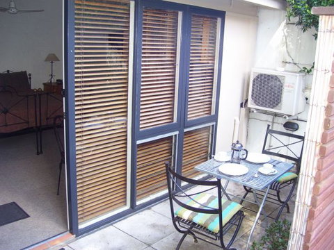 Garden Studio Unit - Tourism Brisbane 3