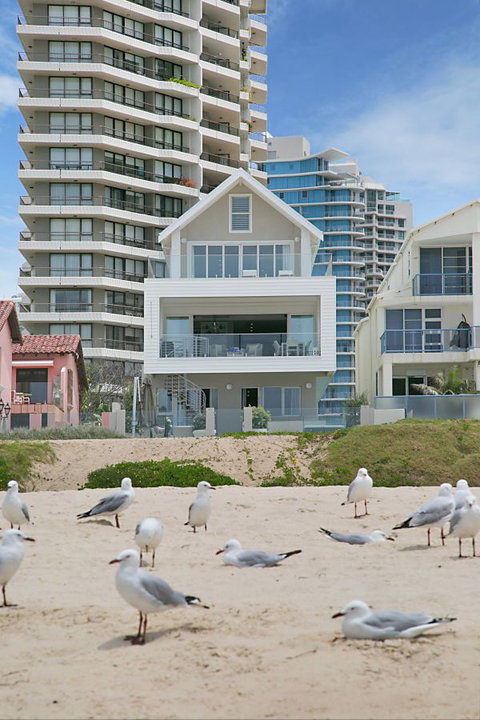 Oceans 74 - An Elite Holiday Home - Tourism Brisbane 18