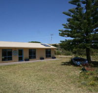 LJ Hooker Goolwa Holiday Rentals - 15 Eaton Avenue Goolwa Beach - Tourism Brisbane