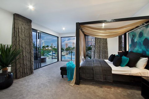 Oceans 74 - An Elite Holiday Home - Tourism Brisbane 22