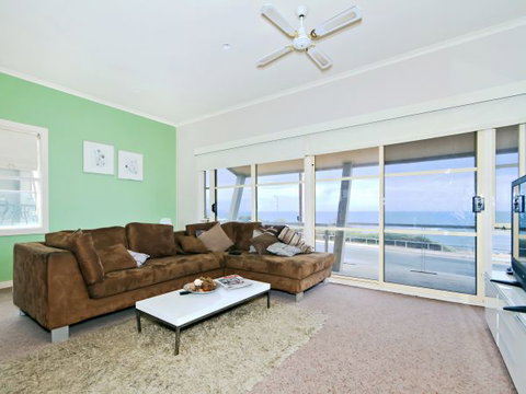 Century 21 SouthCoast: Salt - Tourism Brisbane 3