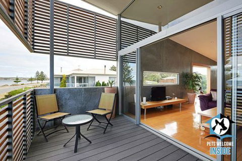 PetLet 10: 1/18 Franklin Parade At Encounter Bay - Brisbane 4u 2