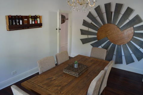 Two Cow Cottage Bed And Breakfast - Tourism Brisbane 5