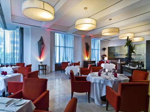 Amora Hotel Jamison Sydney - Brisbane 4u 5