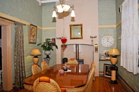Must Love Dogs B&B And Self-Contained Cottage - Brisbane 4u 8
