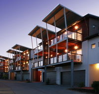 Quarterdecks Harbour Retreat - Tourism Brisbane