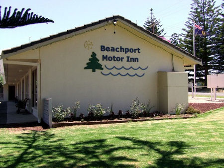 Beachport Motor Inn - Tourism Brisbane 0