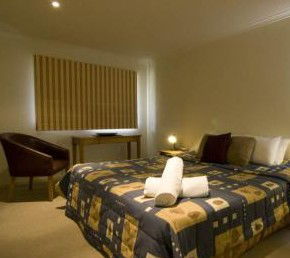 The Stables Resort - Brisbane 4u 5