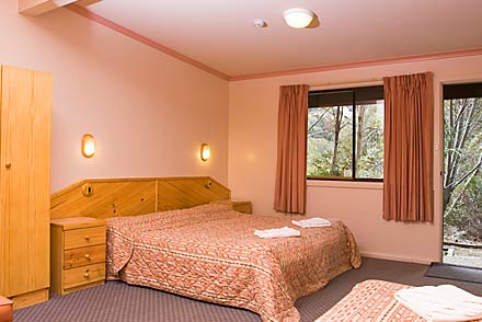 Ski Rider Hotel - Brisbane 4u 1