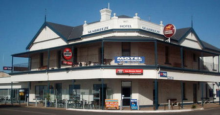Seabreeze Hotel - Tourism Brisbane 1