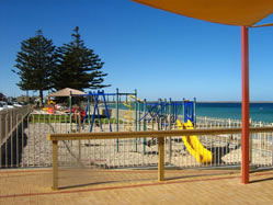 Seabreeze Hotel - Tourism Brisbane 3