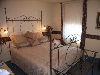 All Saints And Sinners Colonial B&B - Brisbane 4u 1