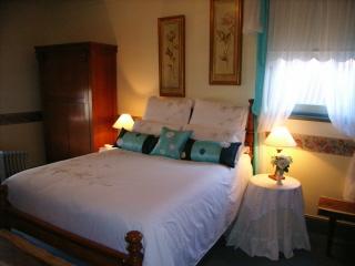 All Saints And Sinners Colonial B&B - Brisbane 4u 3