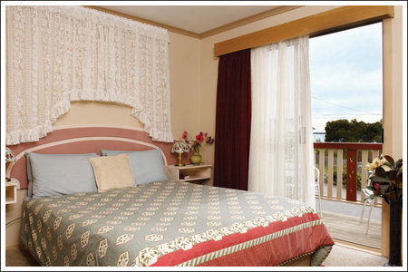 Amos House  & Swansea  Villas - Brisbane 4u 2