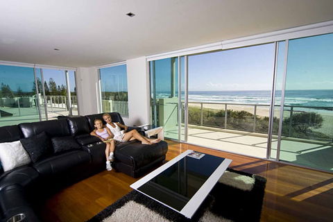 The Beach Cabarita - Brisbane 4u 1