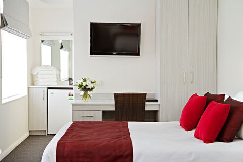 Governor Macquarie Motor Inn - Brisbane 4u 2