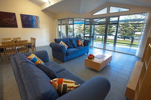 Port Lincoln Foreshore Apartments - Tourism Brisbane 3