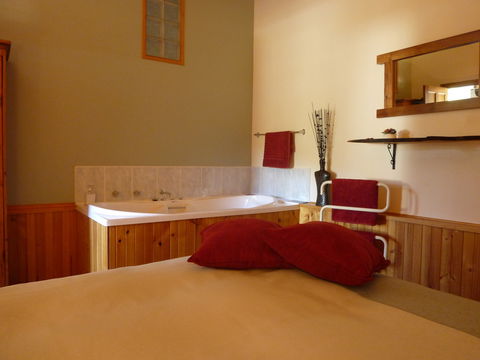 Sherwood View Accommodation - Tourism Brisbane 4