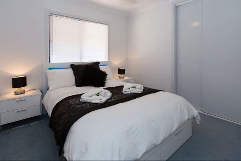 Amazing Views - Brisbane 4u 4
