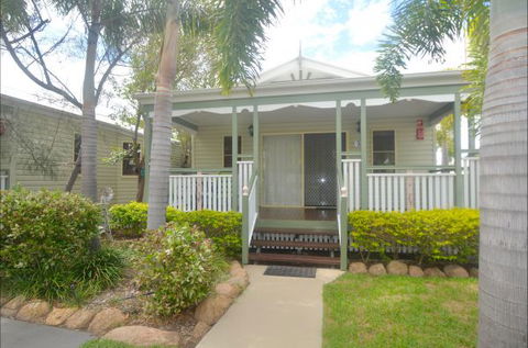 Barney Beach Accommodation - Tourism Brisbane 0
