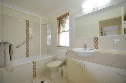 Barney Beach Accommodation - Tourism Brisbane 4