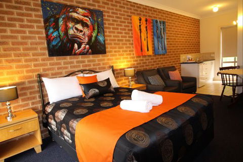 Top Of The Town Motor Inn Yackandandah - Brisbane 4u 4