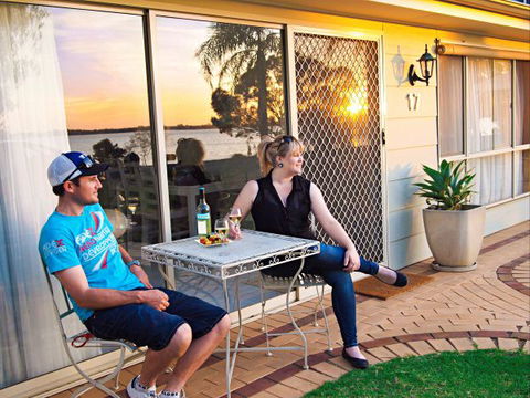 17 QED Lakehouse - Brisbane Tourism 1