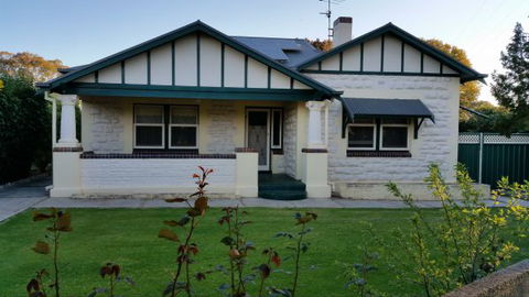 Barossavilla Guest House - Brisbane 4u 6