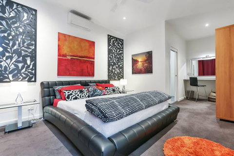Barossa White House: The West Wing - Tourism Brisbane 1