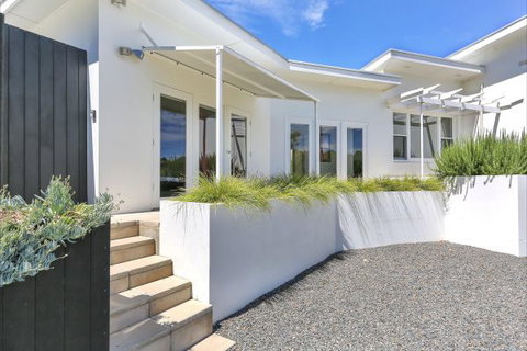 Barossa White House: The West Wing - Tourism Brisbane 10