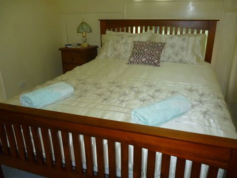 Christmas Creek Cafe` And Cabins - Brisbane 4u 3