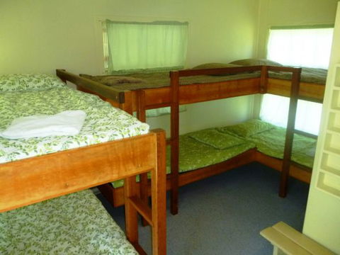 Christmas Creek Cafe` And Cabins - Brisbane 4u 4
