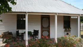 Davidson Cottage On Petticoat Lane - Tourism Brisbane 0