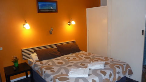 Adelaide Traveller's Inn Backpackers - Brisbane 4u 0