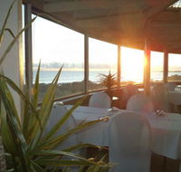 African Reef Resort Hotel - Tourism Brisbane