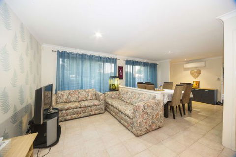 Alpha Homestay - Brisbane 4u 4