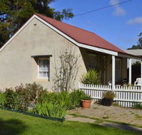 Almond Tree Cottage - Tourism Brisbane