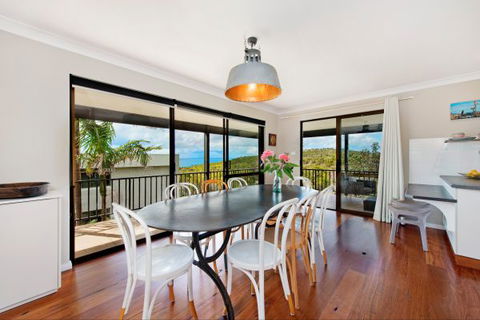 Apricari - Brisbane 4u 5