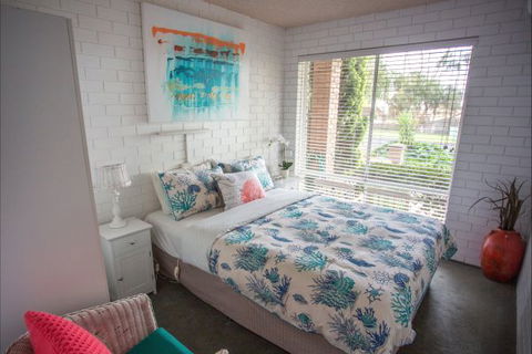 Arlingtons Accommodation - Brisbane 4u 1