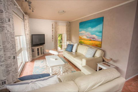 Arlingtons Accommodation - Brisbane 4u 5