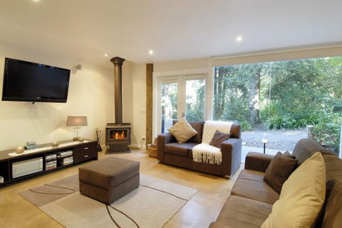 Arnica Views Summit Retreat - Brisbane 4u 1