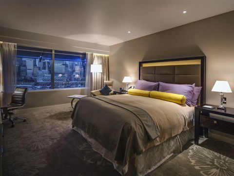 Astral Tower And Residences At The Star - Brisbane 4u 0