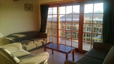 Bay View House - Tourism Brisbane 0
