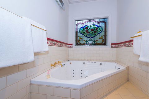 Bendigo Cottages Bed And Breakfast - Tourism Brisbane 2