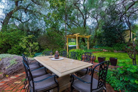 Bendigo Cottages Bed And Breakfast - Tourism Brisbane 3