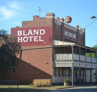 Bland Hotel