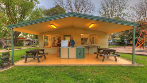 Breakaway Twin Rivers Caravan Park - Tourism Brisbane 3