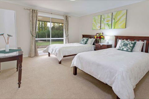 Brookfield Guesthouse - Tourism Brisbane 4
