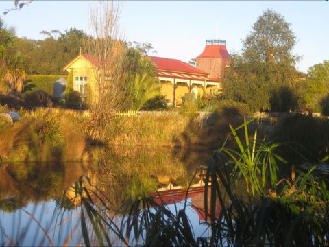 Bunjil Farm - Brisbane 4u 0